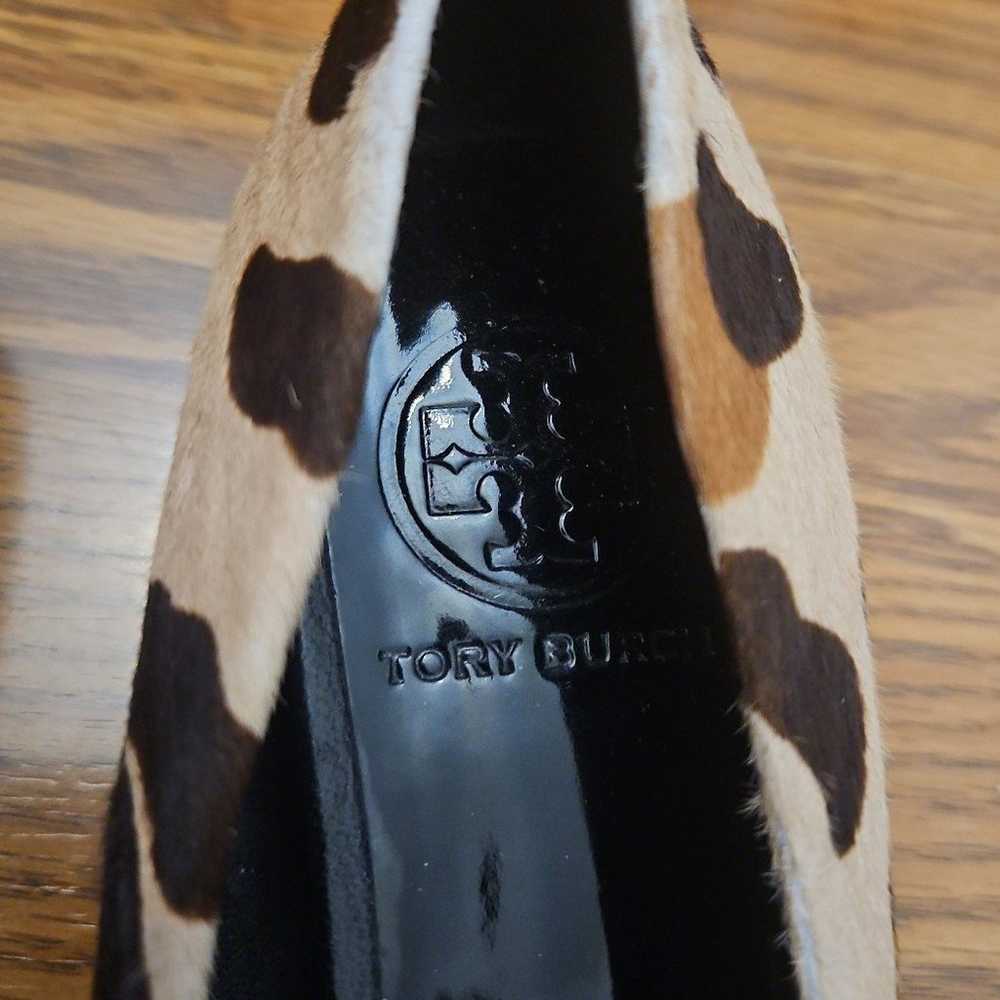 Tory Burch Calf Hair Leopard Buckle Flats/ 5.5 - image 7