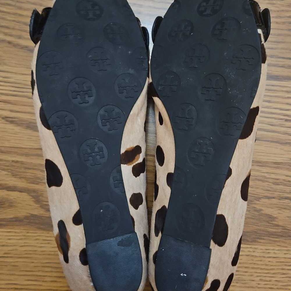 Tory Burch Calf Hair Leopard Buckle Flats/ 5.5 - image 8