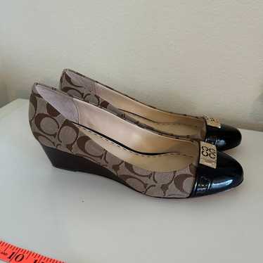 Coach tan and brown logo black patent round toe c… - image 1