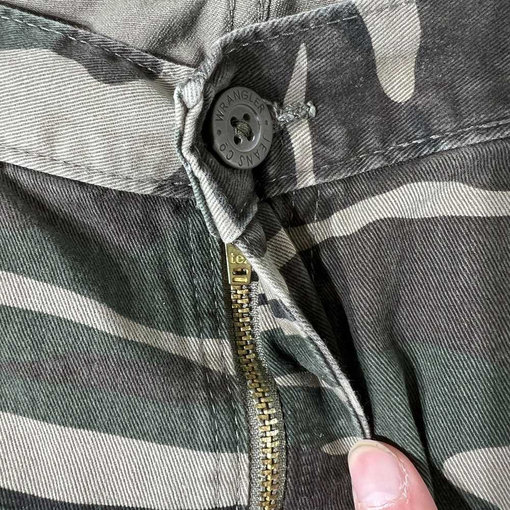 Wrangler Wrangler Jeans Co. Camo Cargo Pants - image 3