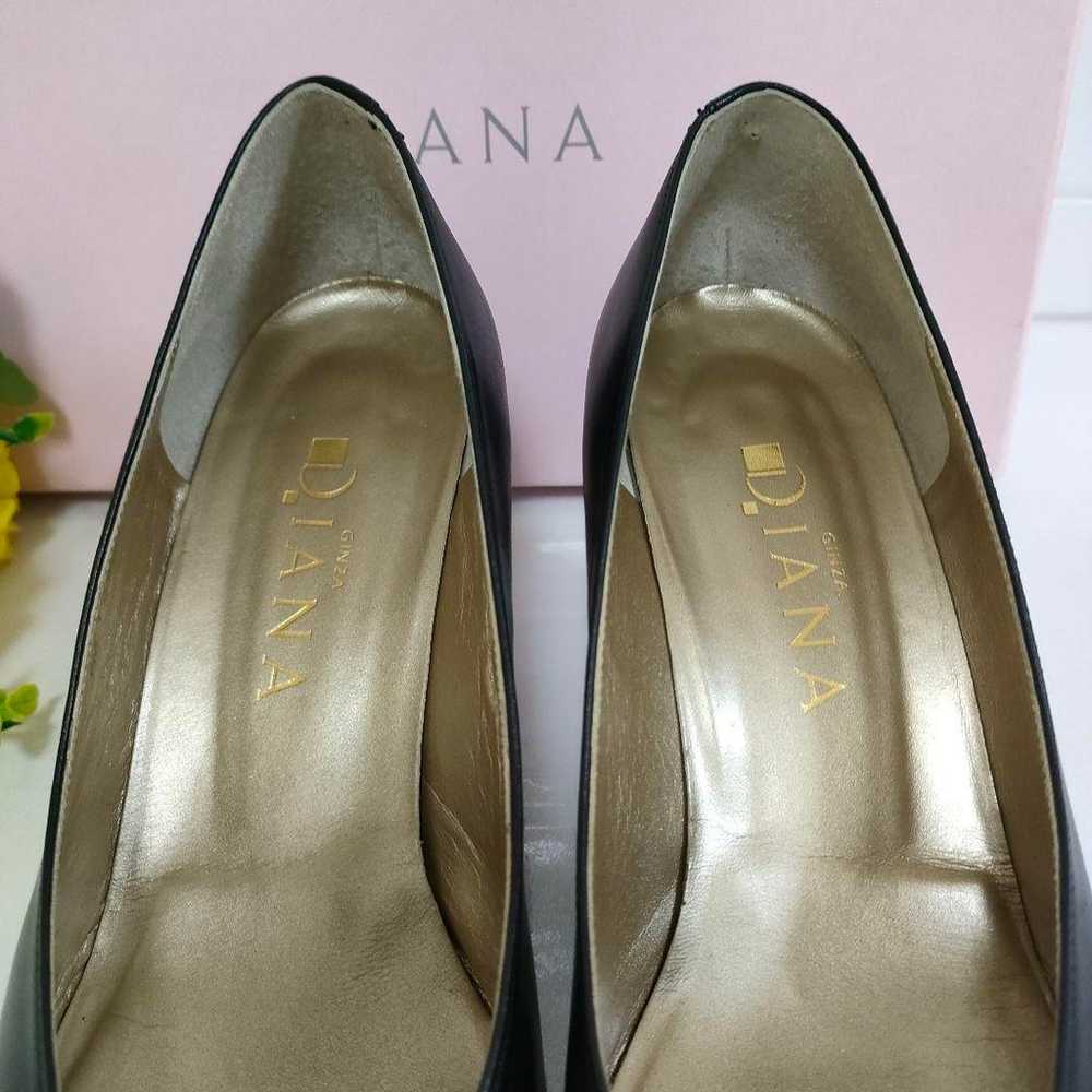 Brand new heels, DIANA gold metal fittings rhines… - image 5