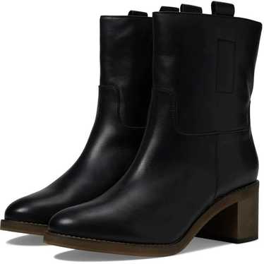 Free People

Tabby Ankle Boot