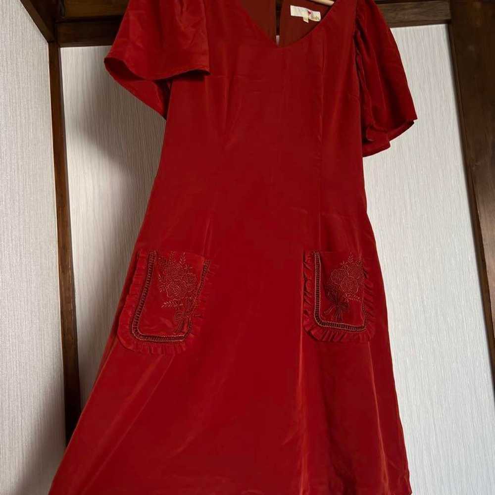 Red mini dress with embroidery, short sleeves. - image 3