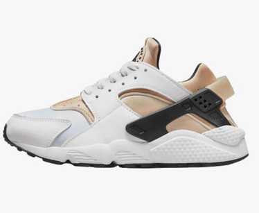 Nike Womens Air Hurache sz 10 white/tan/black. EU… - image 1