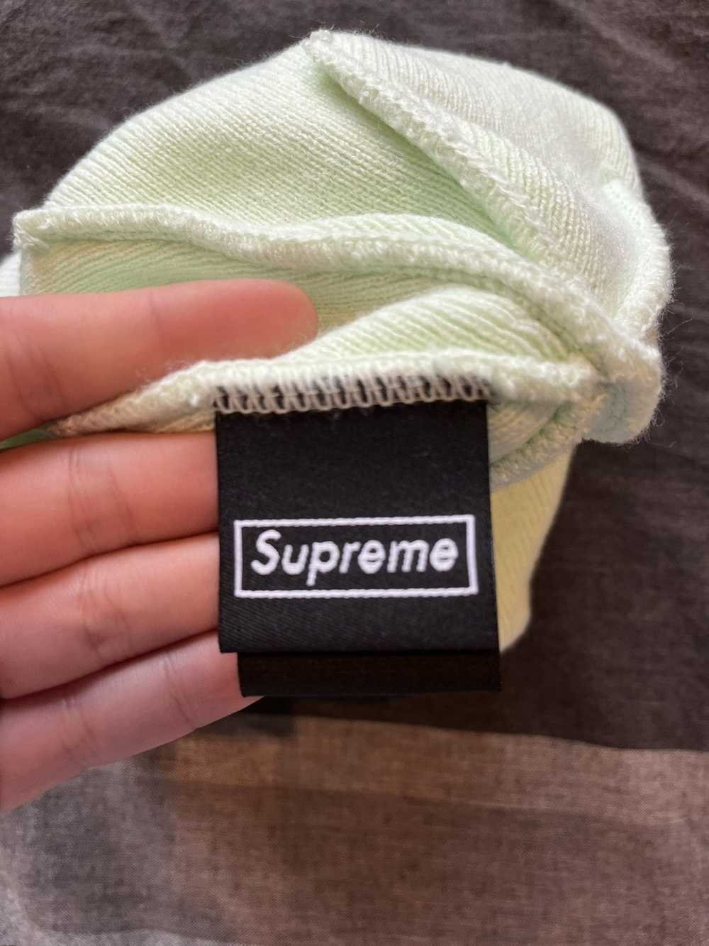 New Era × Supreme Supreme Box Logo Beanie - image 3