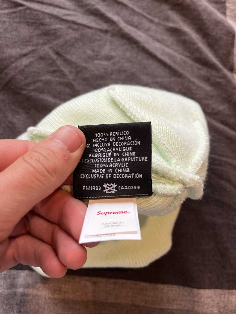 New Era × Supreme Supreme Box Logo Beanie - image 4