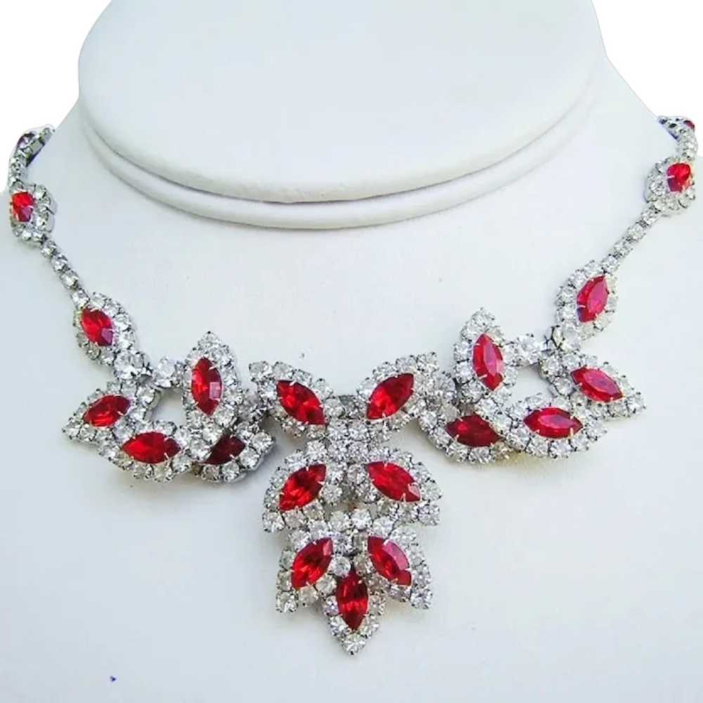 1975 RUNWAY True RED & Diamond Like Decadent RHIN… - image 1