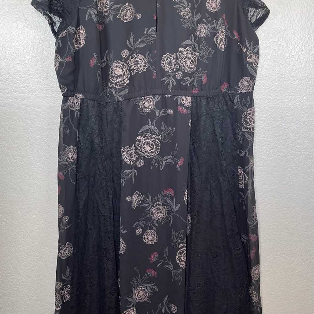 Torrid Black Floral chiffon lace maxi dress SZ 2 - image 2