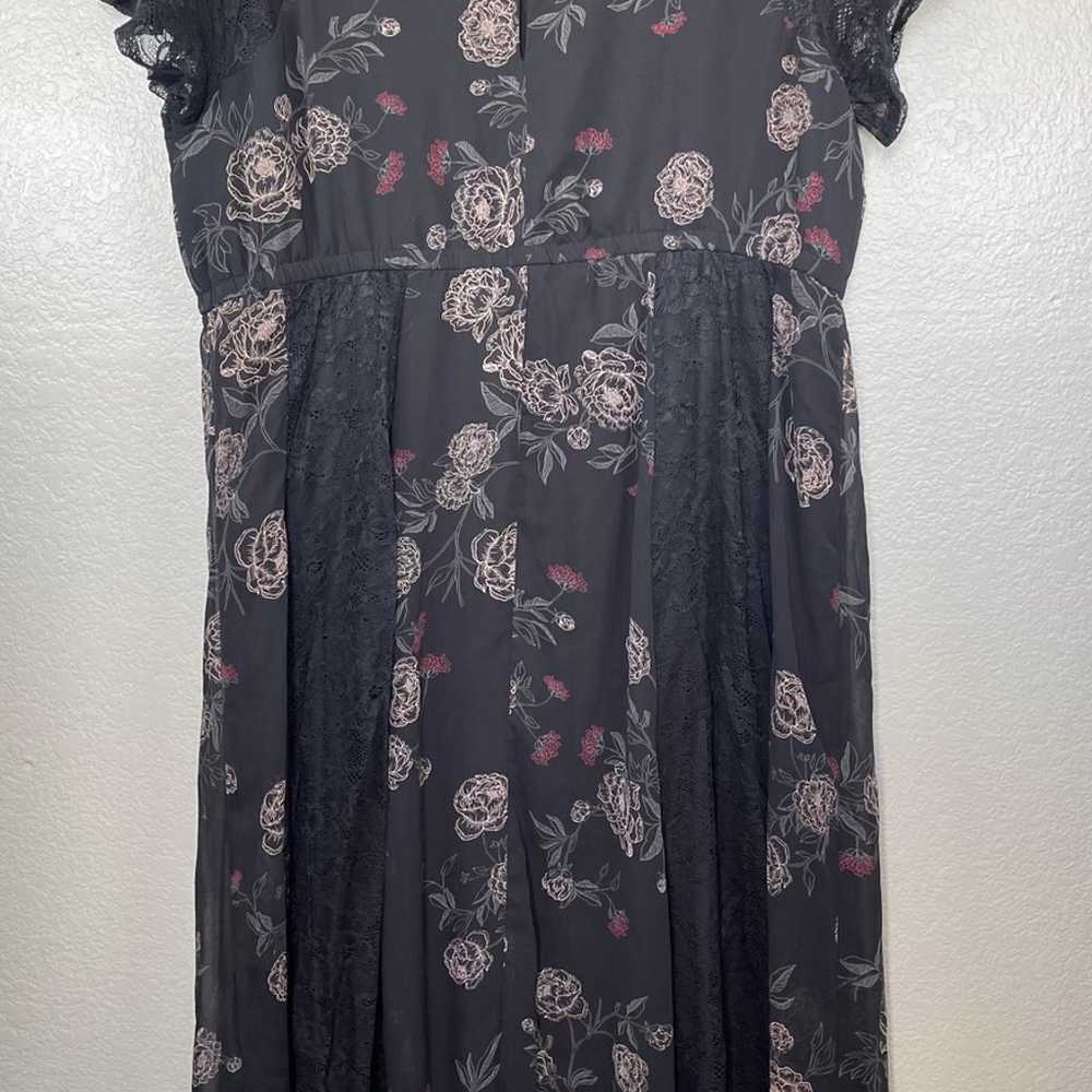 Torrid Black Floral chiffon lace maxi dress SZ 2 - image 4