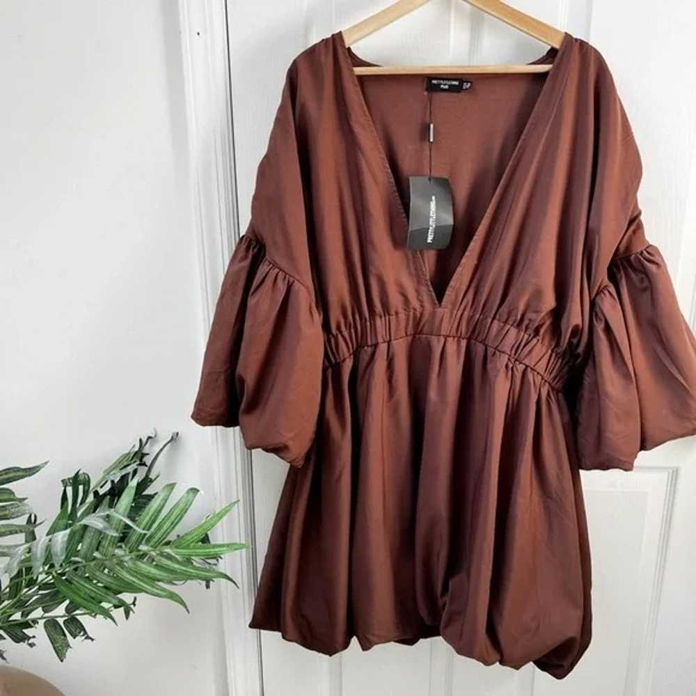 NWT PrettyLittleThing Plus Chocolate Puff Sleeve … - image 2