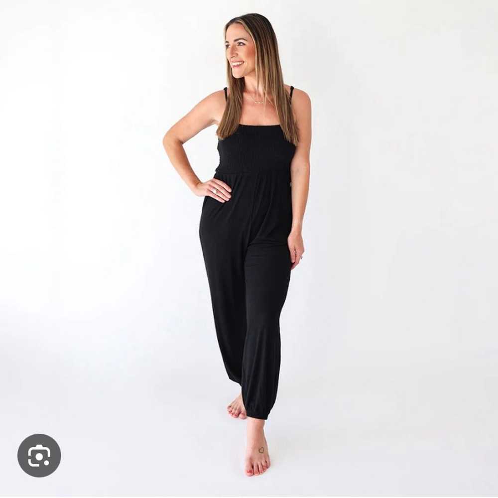 Posh Peanut Women’s Ribbed Jumpsuit - image 1