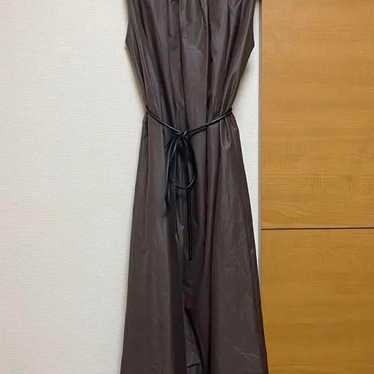 Brown sleeveless long one-piece dress - image 1