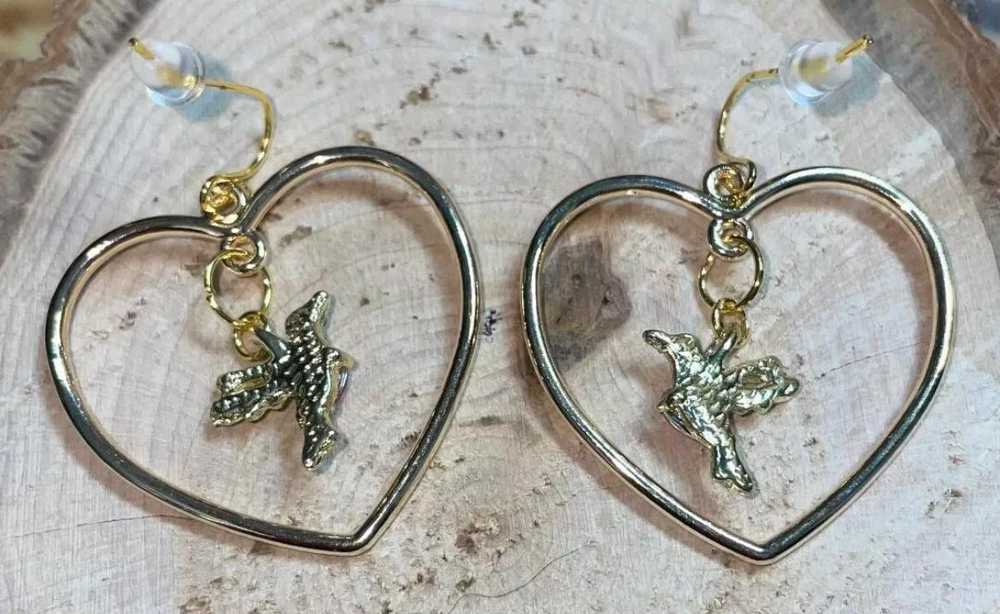 Sweet Heart Shaped Gold Tone Dangle Hoop Earrings… - image 3