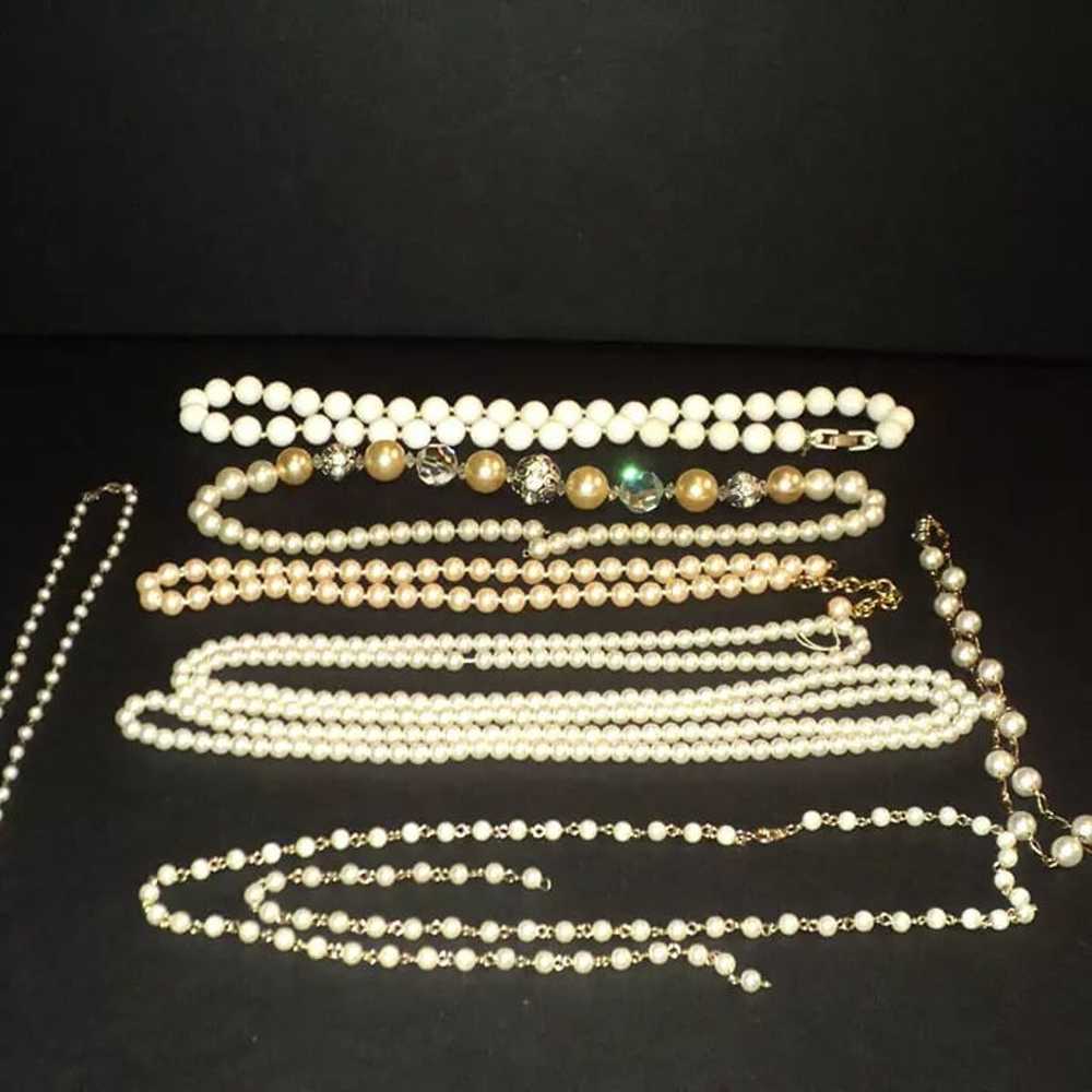 Lot of 7 Faux Pearl Necklaces Vintage Crafts Vari… - image 1