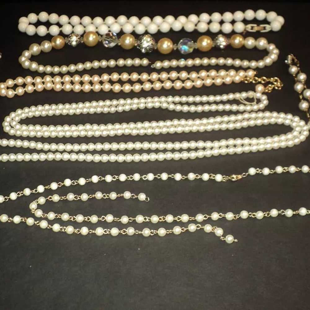 Lot of 7 Faux Pearl Necklaces Vintage Crafts Vari… - image 2