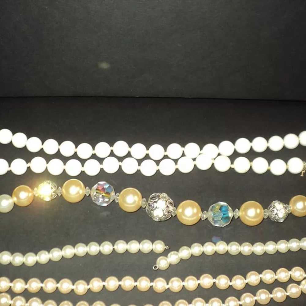 Lot of 7 Faux Pearl Necklaces Vintage Crafts Vari… - image 8