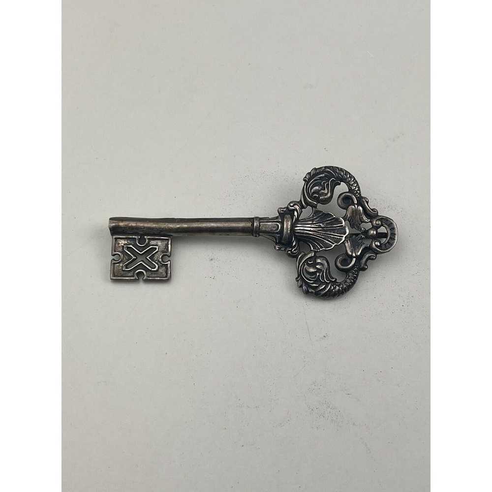 Large 3.25" Sterling Silver Vintage Skeleton Key … - image 3