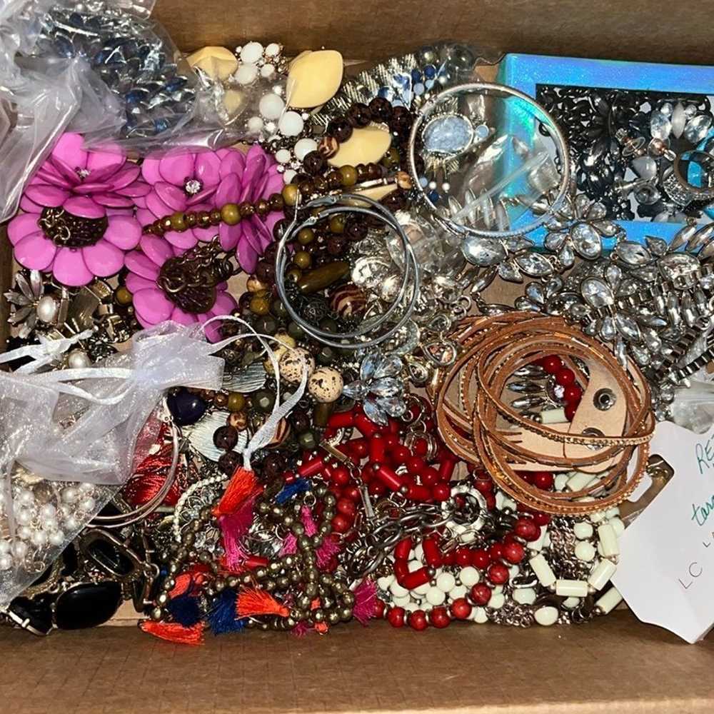 costume jewelry Lot - image 1