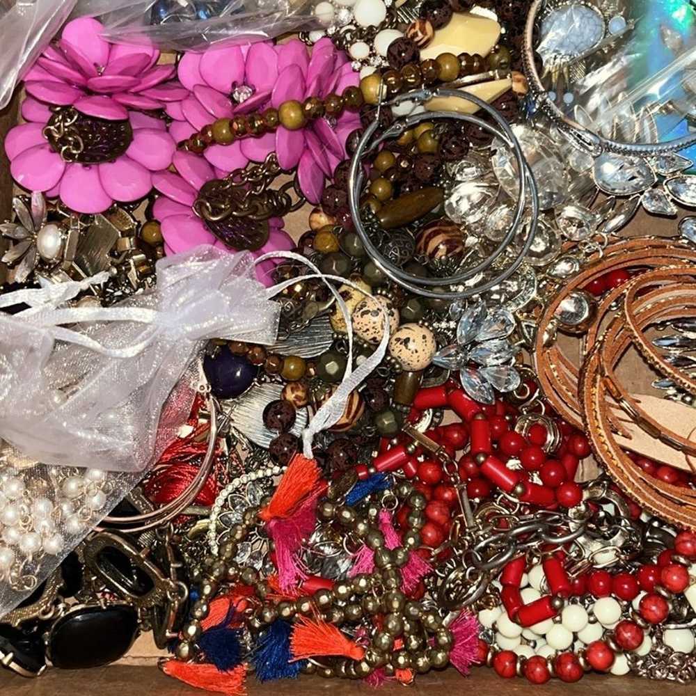 costume jewelry Lot - image 4