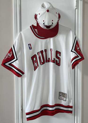 Mitchell & Ness Chicago bulls jersey - image 1