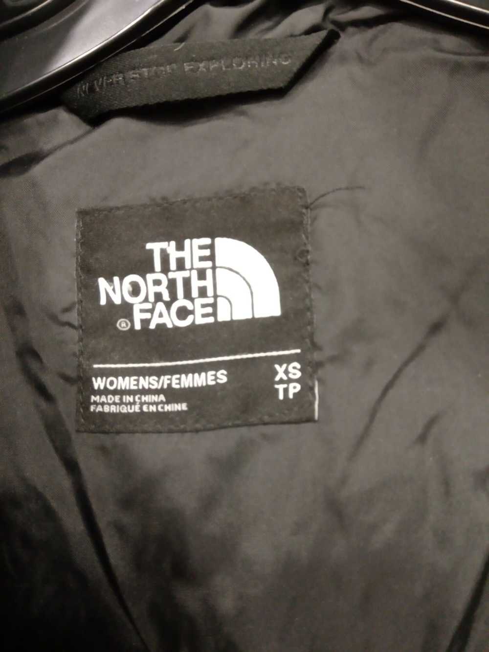 The North Face Women's Black Puffer Jacket Size XS - image 3