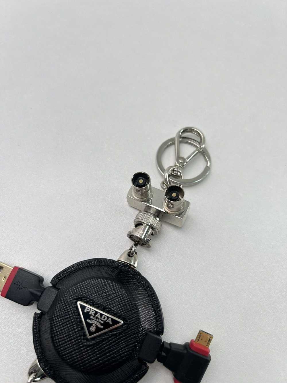 Prada Robot keyring - image 7