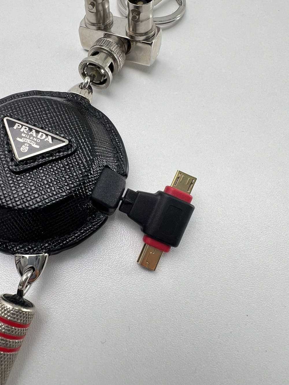 Prada Robot keyring - image 9