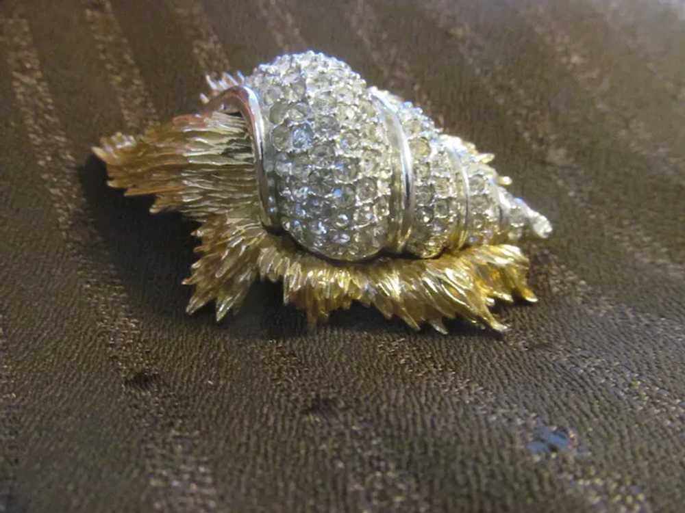 Chunky Conch Shell Pin Rhinestone & Gold Signed L… - image 2