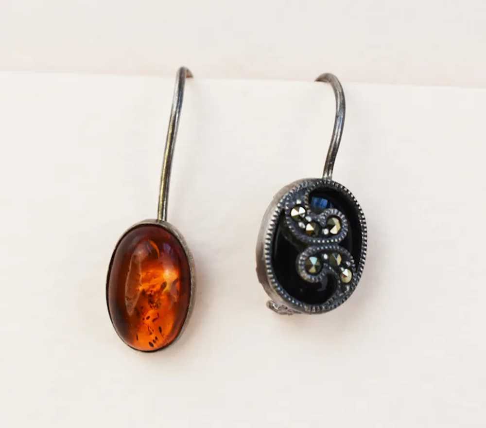 Asymmetrical mismatched earrings, onyx and marcas… - image 4