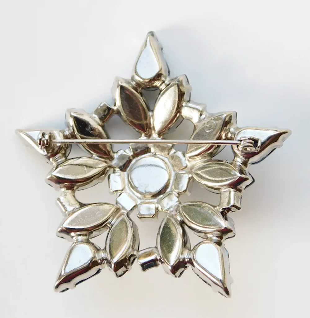 Fabulous STAR Shape Vintage Blue Rhinestone Brooch - image 2