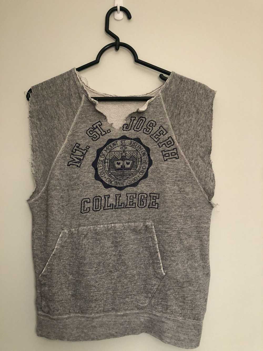 American College × Collegiate × Vintage Vintage T… - image 1