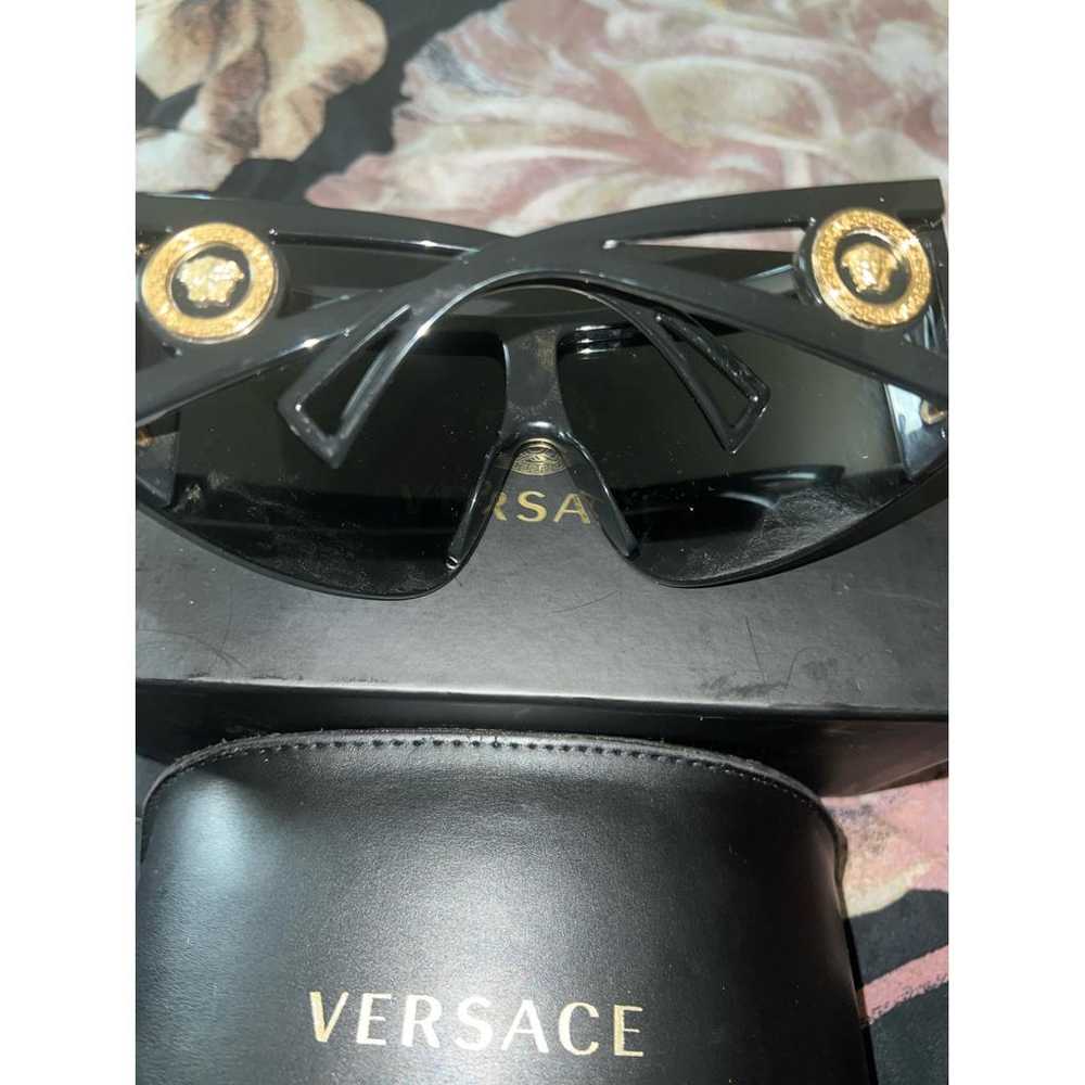 Versace Oversized sunglasses - image 7