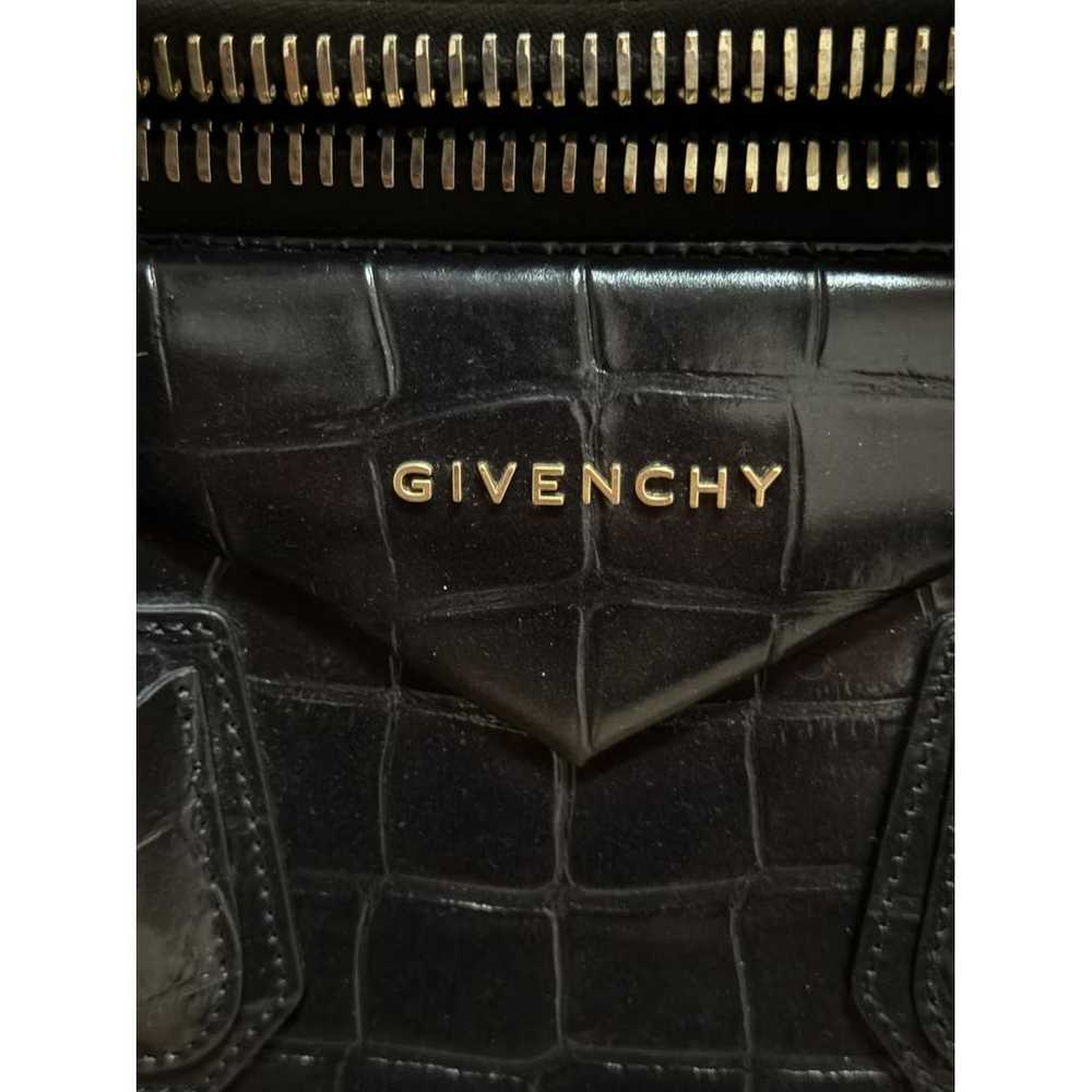 Givenchy Antigona patent leather handbag - image 2