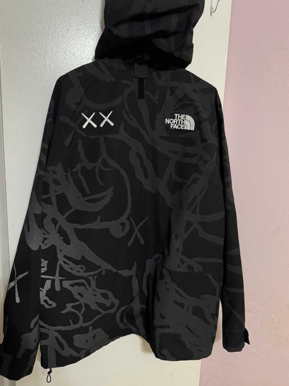 Kaws × The North Face The North Face x Kaws Freer… - image 2