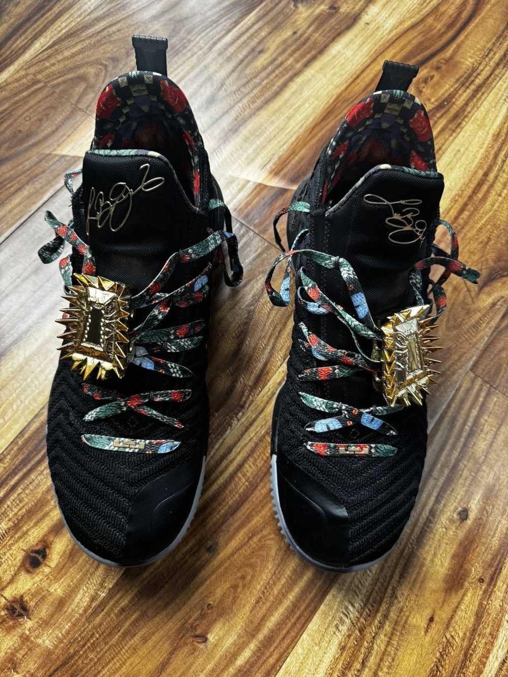 Nike Nike Lebron 16 Watch the Throne - image 3