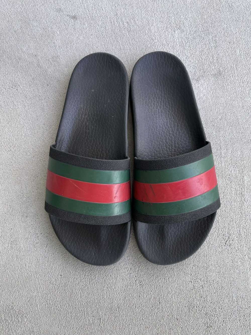 Gucci STEAL! Gucci OG Rubber Slides - image 3