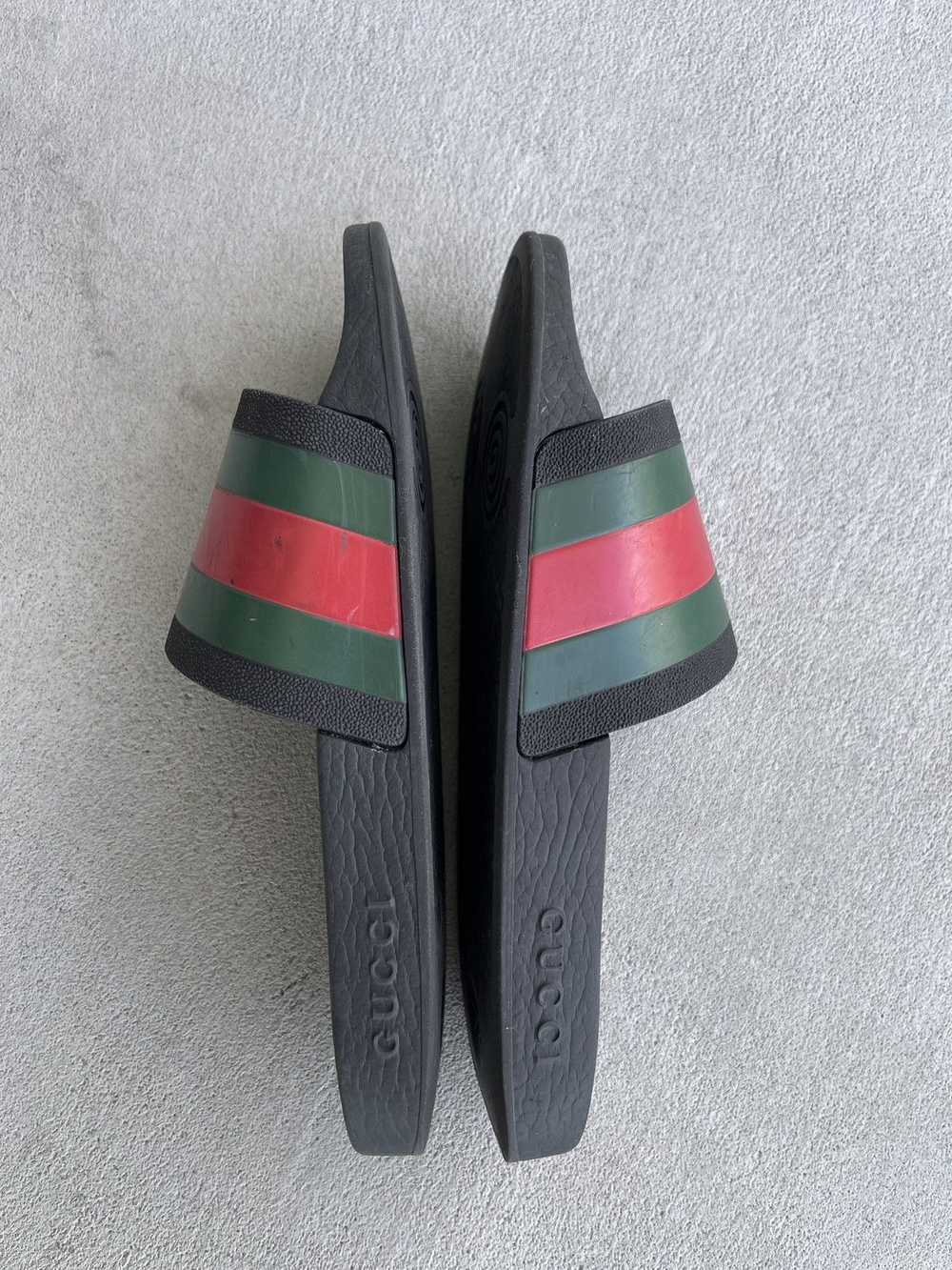 Gucci STEAL! Gucci OG Rubber Slides - image 4