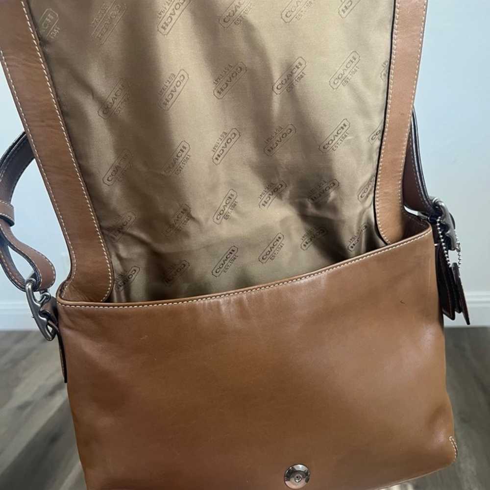 ✨ Stunning LIKE NEW Vintage Leather Coach ~ - image 5