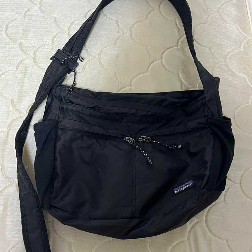 Patagonia Lightweight Travel Courier Shoulder Bag… - image 1