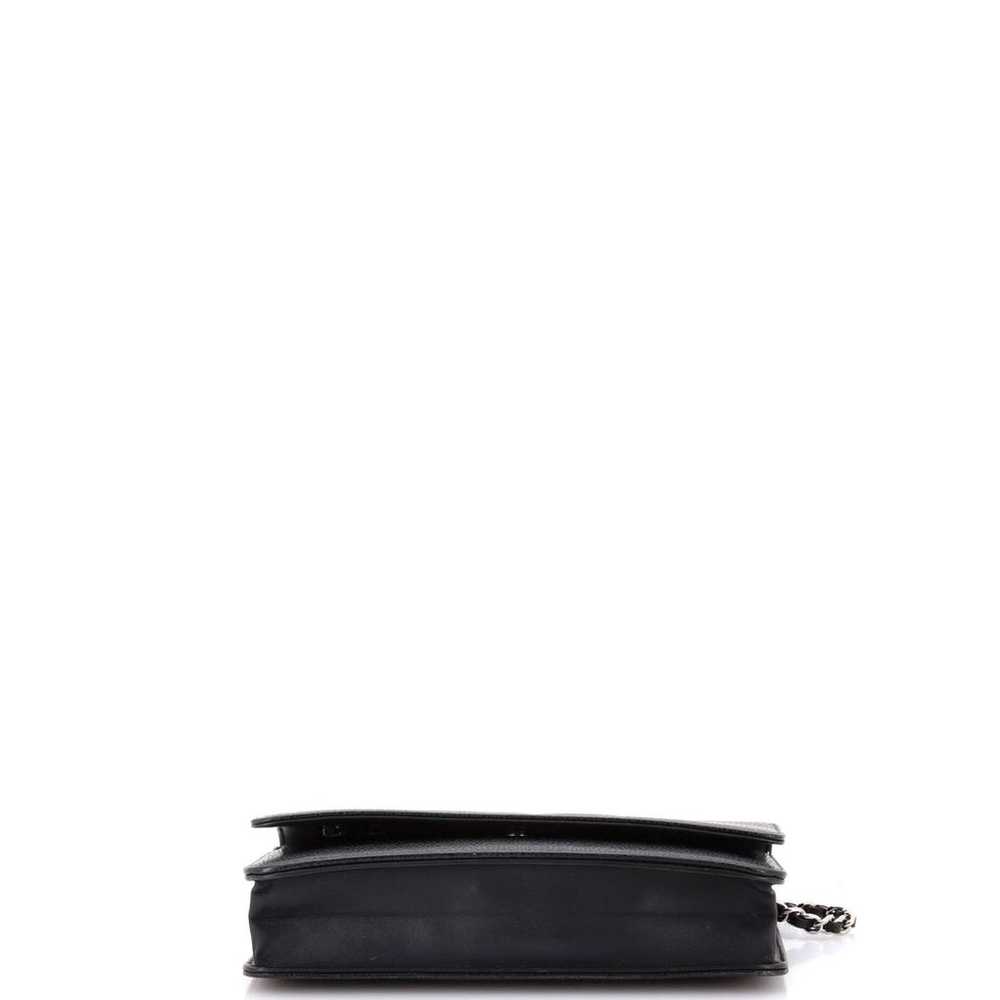 Chanel Leather crossbody bag - image 5