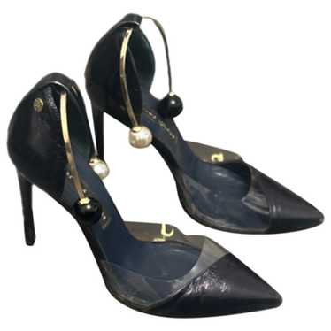 Manila Grace Patent leather heels