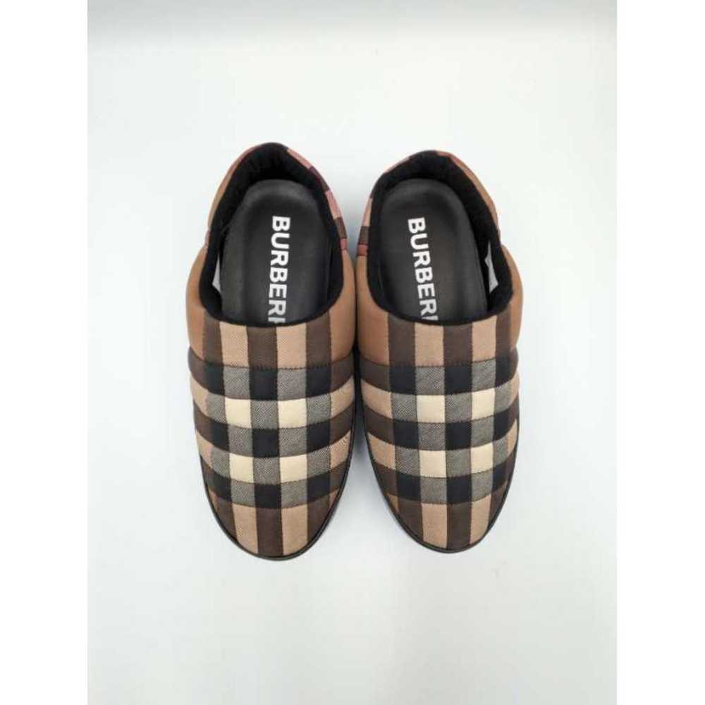 Burberry Leather flats - image 3