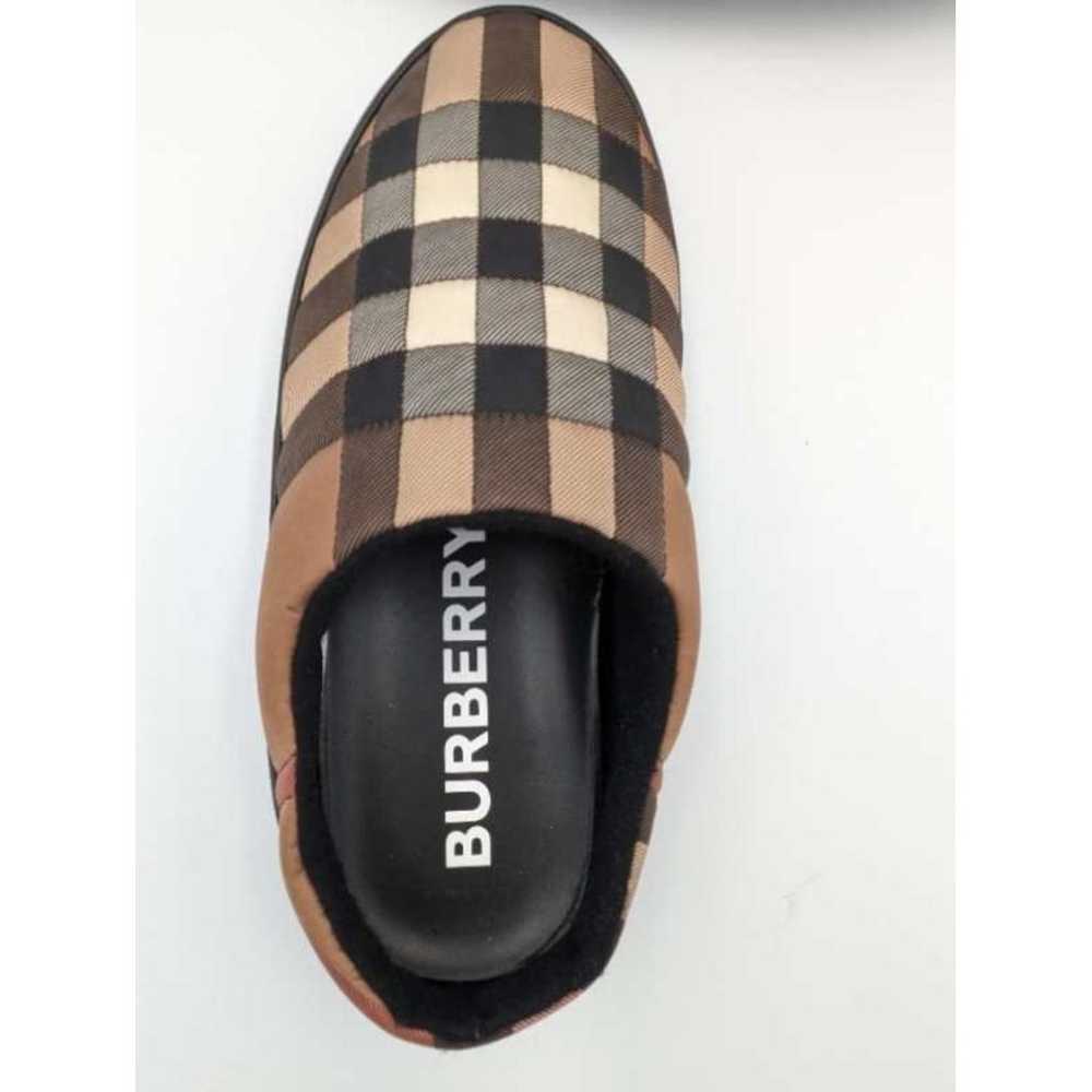 Burberry Leather flats - image 4