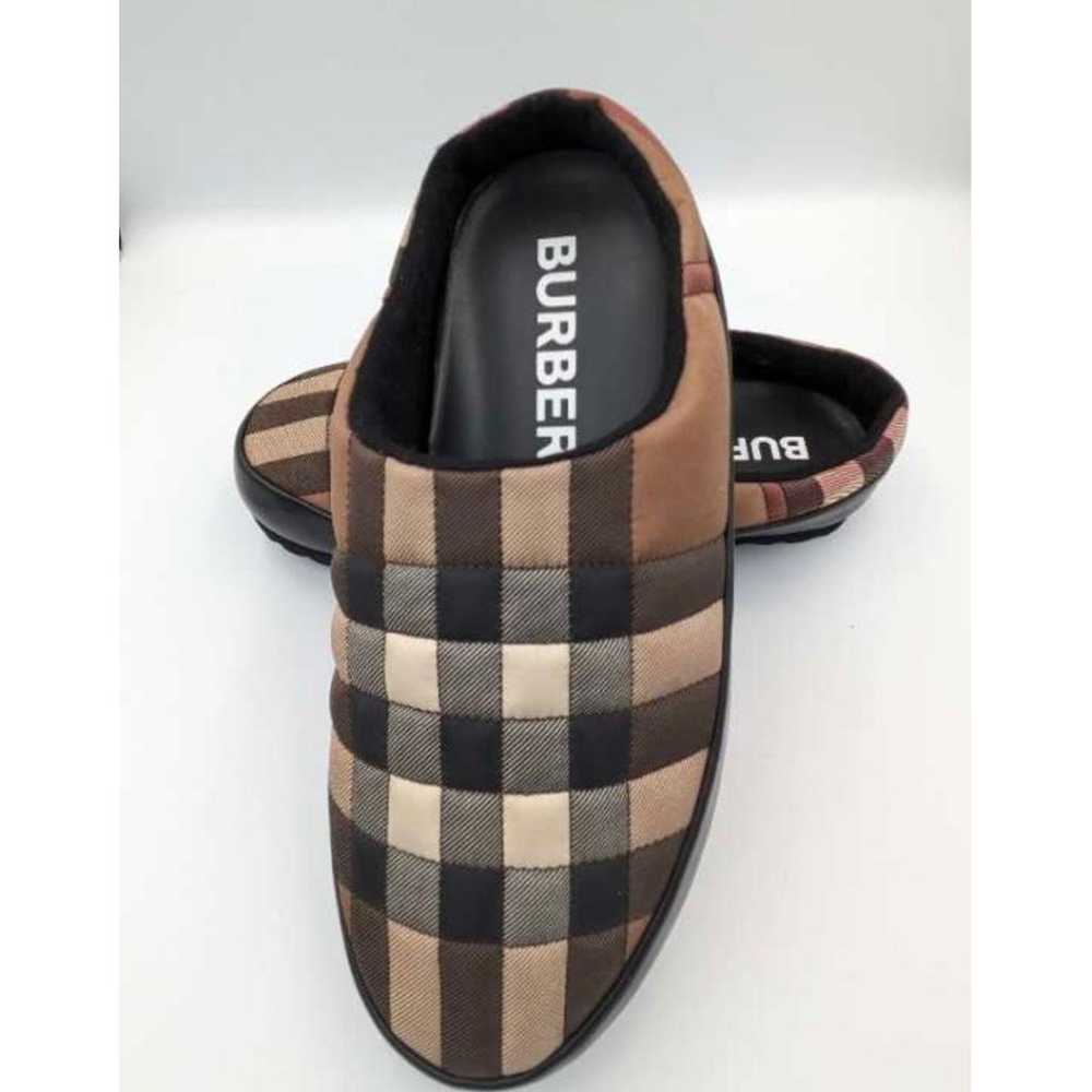 Burberry Leather flats - image 5