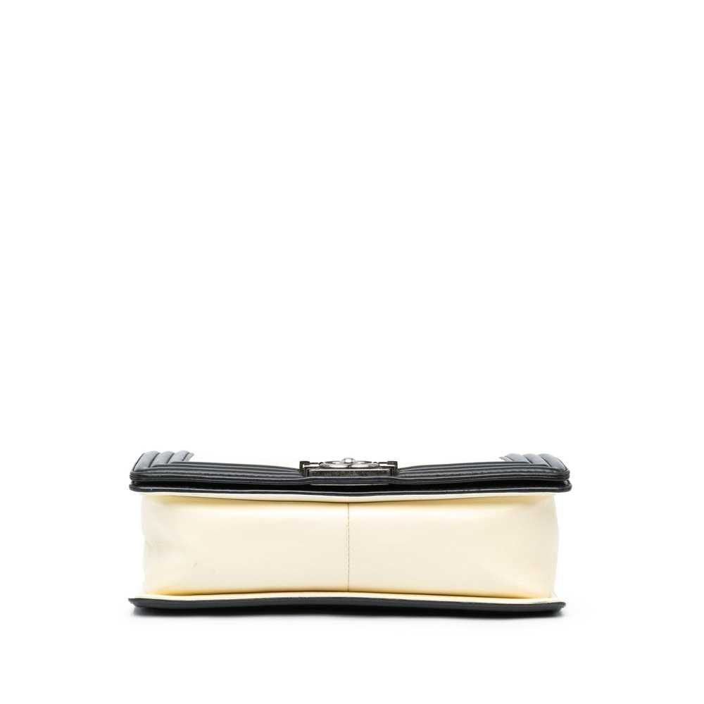 White Chanel Medium Bicolor Lambskin Boy Flap Cro… - image 3