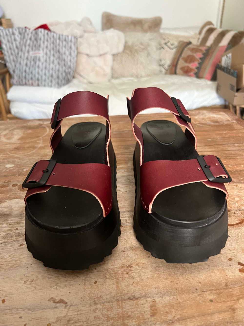 Bryr Gigi in Oxblood Size 10 - image 3