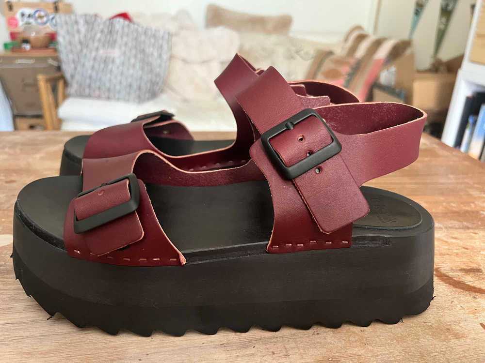 Bryr Gigi in Oxblood Size 10 - image 5