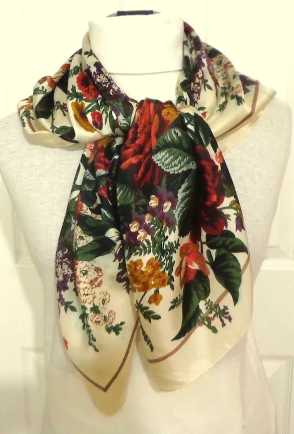 CLUB 7 ECHO Designer Scarf.  100% Silk.  Gorgeous… - image 2