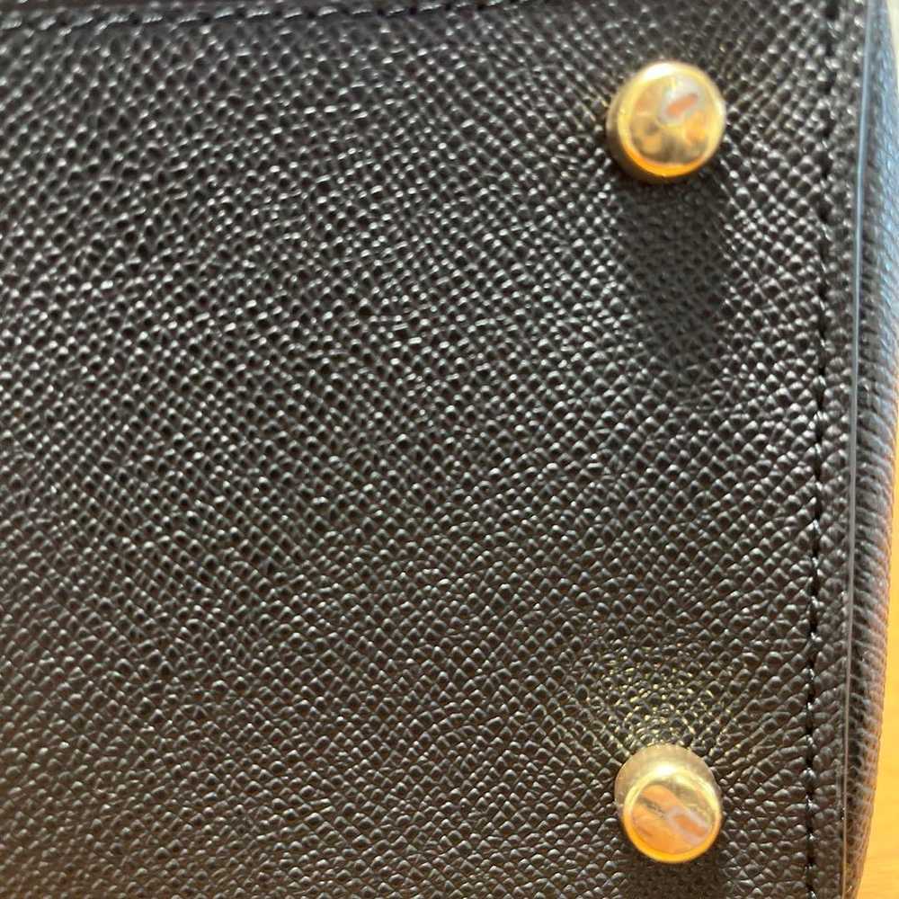 Excellent condition COACH Black Gold Leather Hand… - image 4