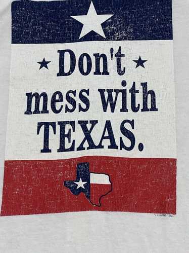 Designer 90’s Dont mess with Texas single stitch g